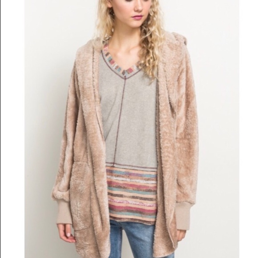Last 1! 🌟Taupe Faux Fur Hooded Cardigan - Picture 5 of 6
